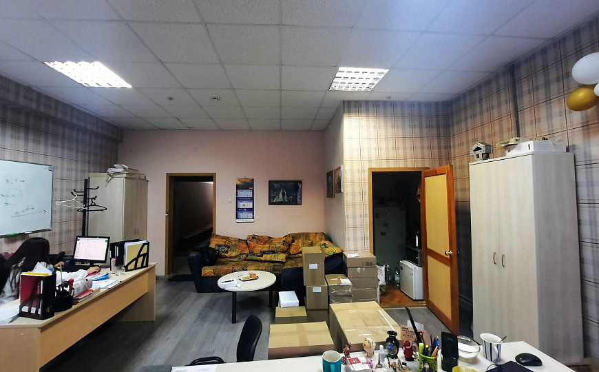 Аренда помещения на 1м этаже с отдельным входом. фото