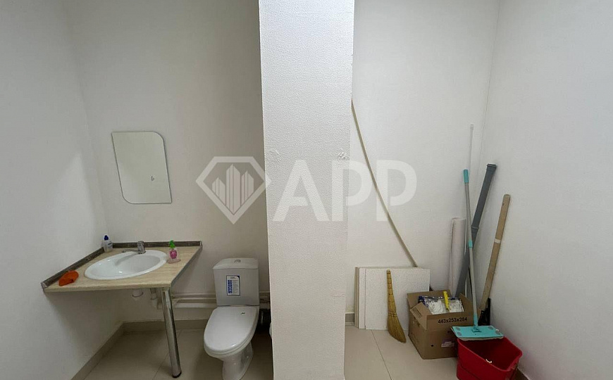 Сдам офис на квартале фото