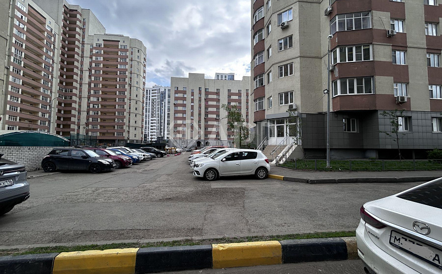 Сдам офис на квартале фото