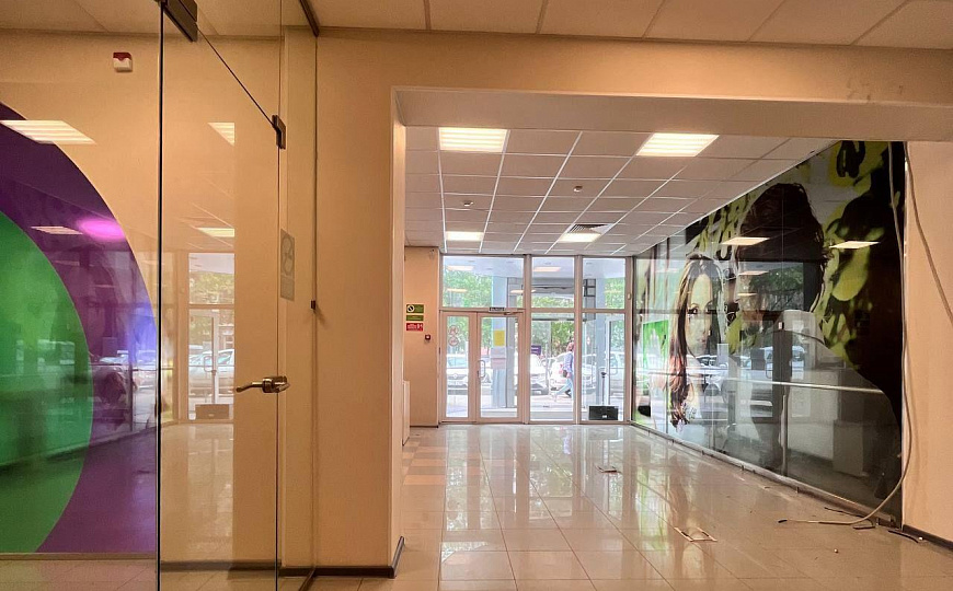 Офис в центре 1я линия. фото