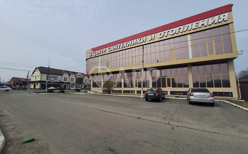 Сдам помещение свободного назначения 1050 м² фото