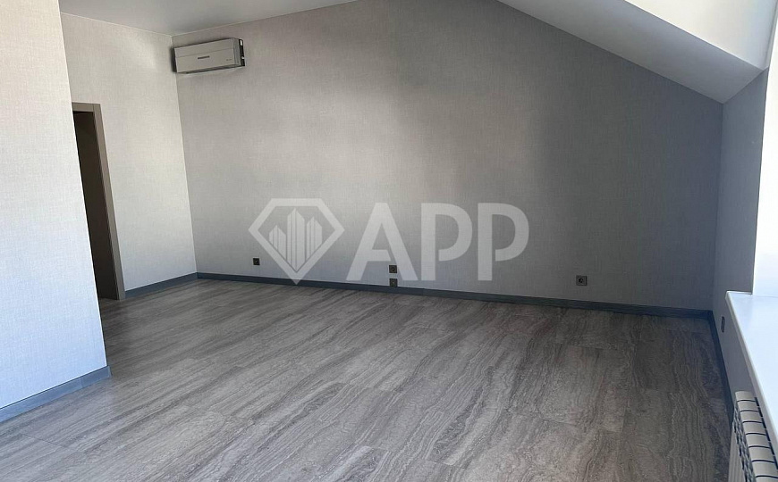 Сдаем складские помещения +  офисы фото