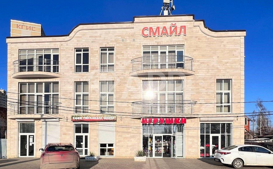 Сдаю торговое помещение, 390 м² фото