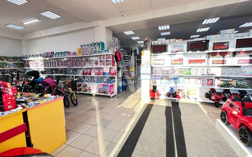 Сдаю торговое помещение, 390 м² фото