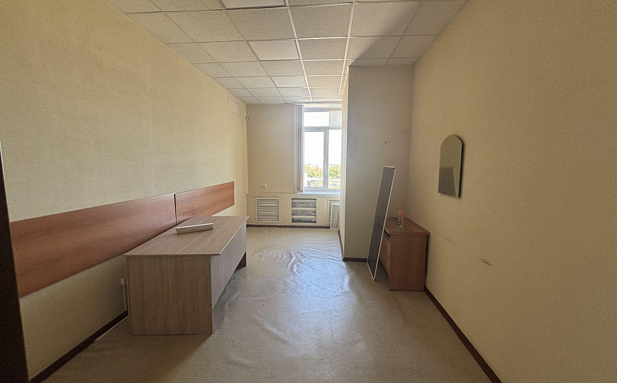 145 кв.м. на первой линии в Старом городе фото