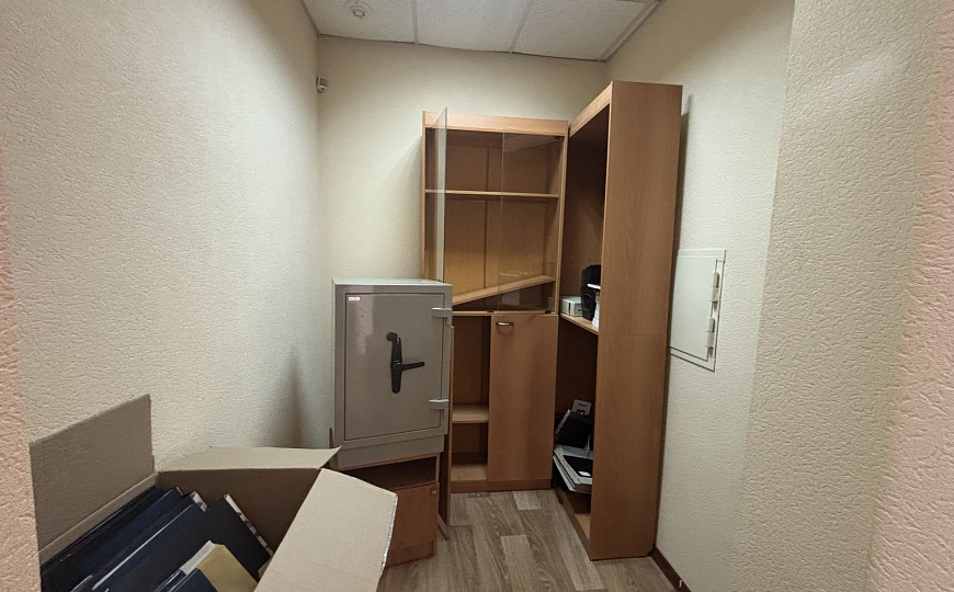 145 кв.м. на первой линии в Старом городе фото