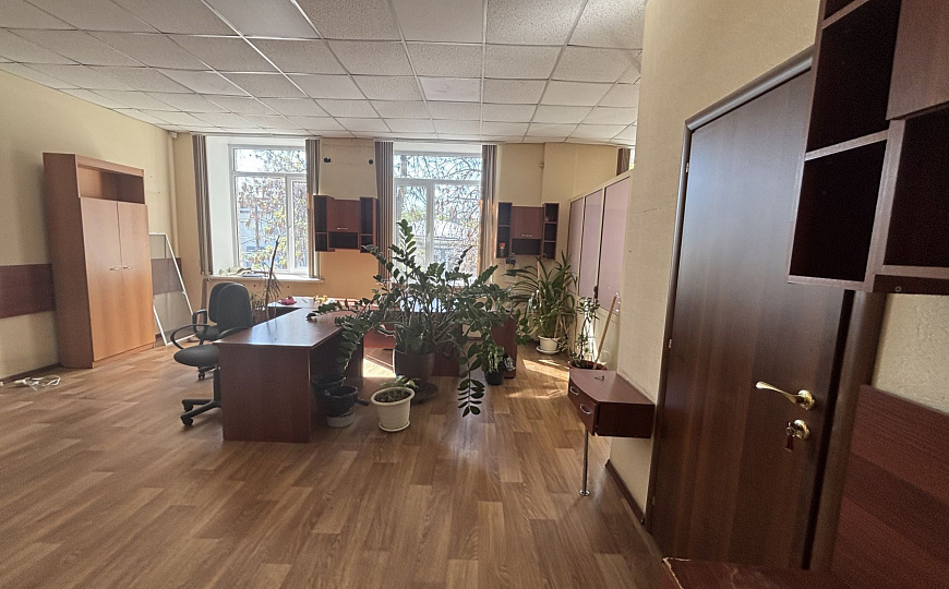 145 кв.м. на первой линии в Старом городе фото