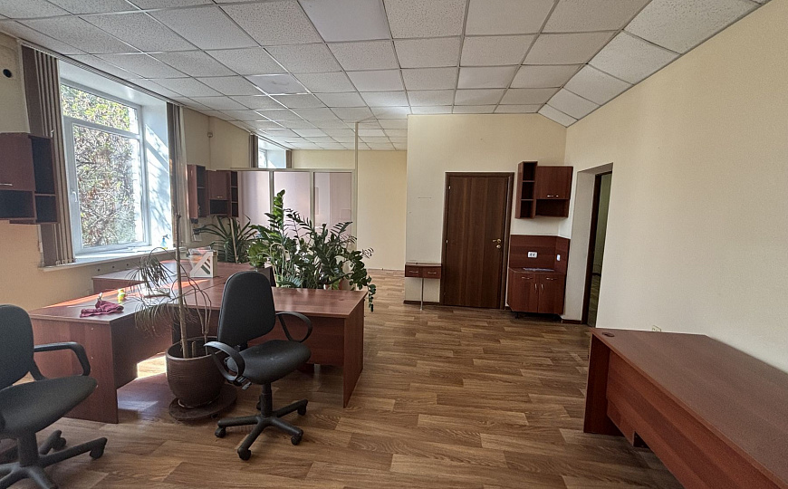 145 кв.м. на первой линии в Старом городе фото