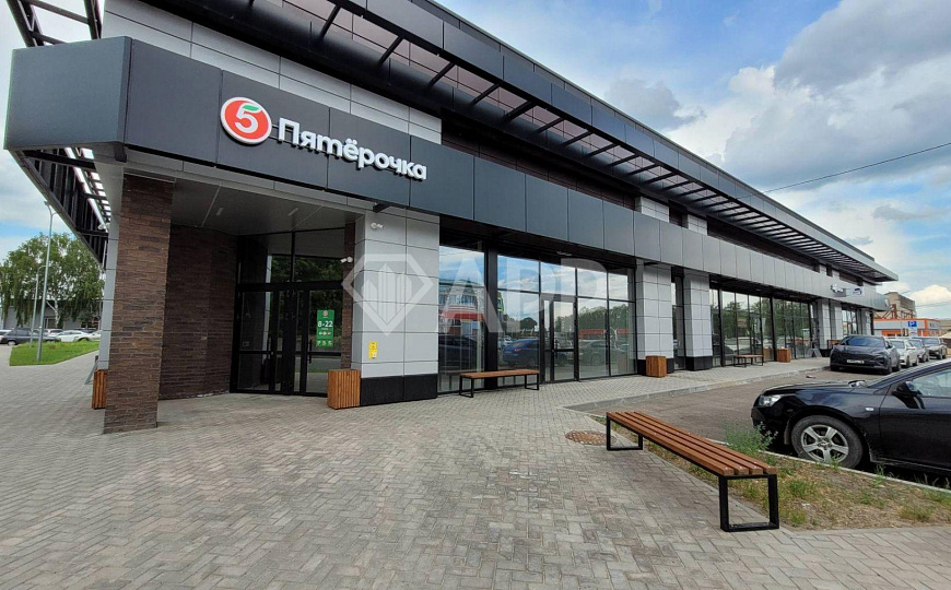 Помещения для бизнеса ТЦ «Взлетный» от 12 до 557 кв.м. фото