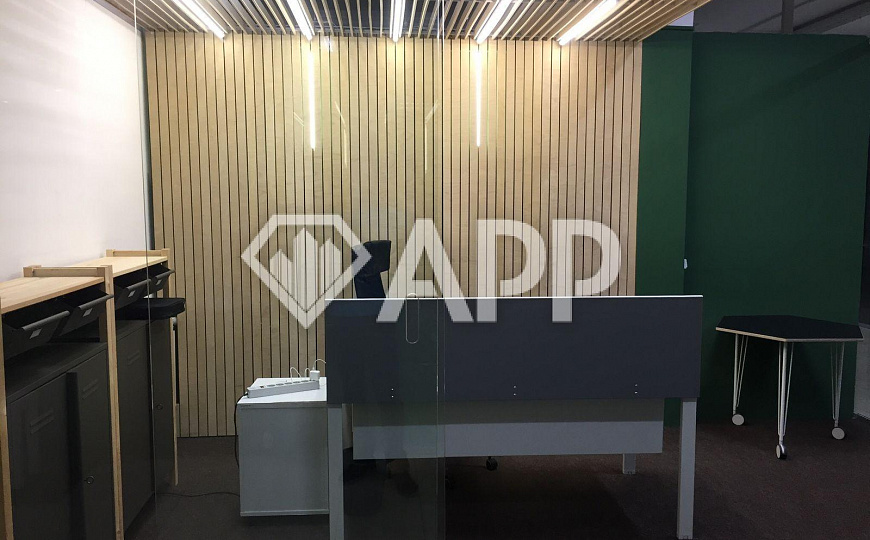 Продаю отдельно стоящее здание 1490м² на 1-ом га земли фото