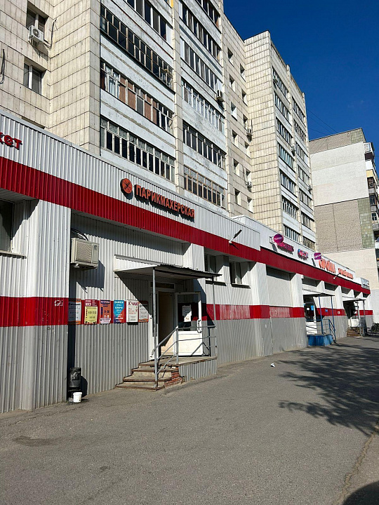 Сдам торговое помещение, 90 м² фото