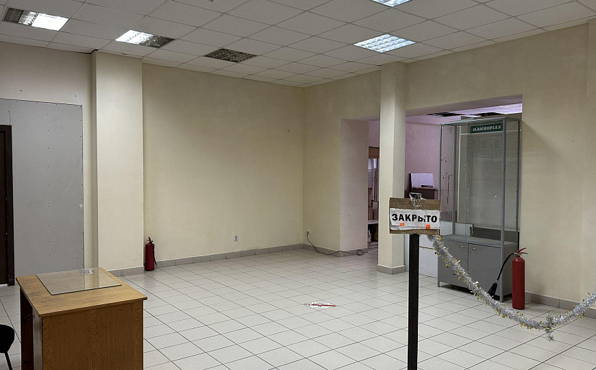 Сдам торговое помещение, 90 м² фото