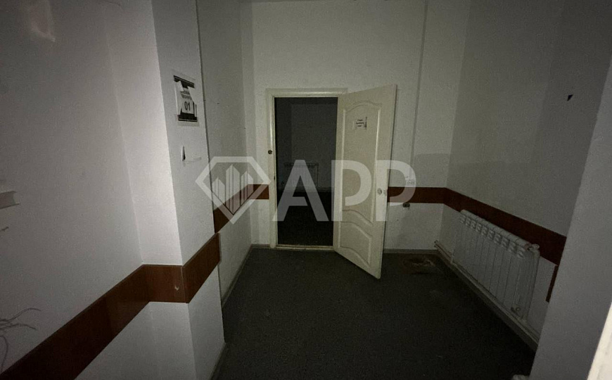 Помещение свободного назначения на первой линии трассы фото