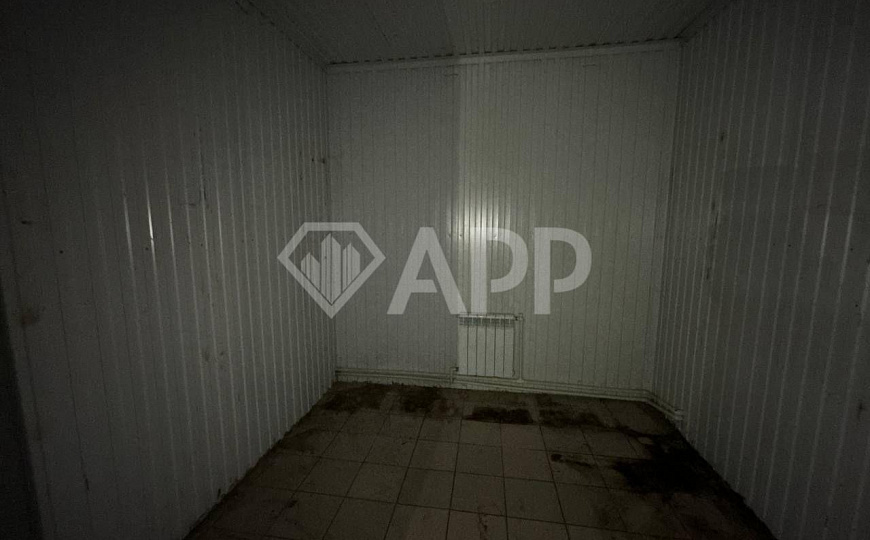 Помещение свободного назначения на первой линии трассы фото