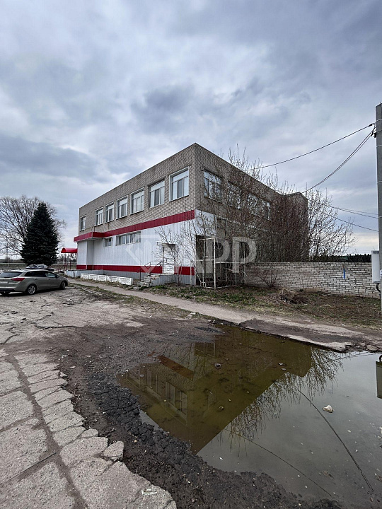 Помещение свободного назначения на первой линии трассы фото