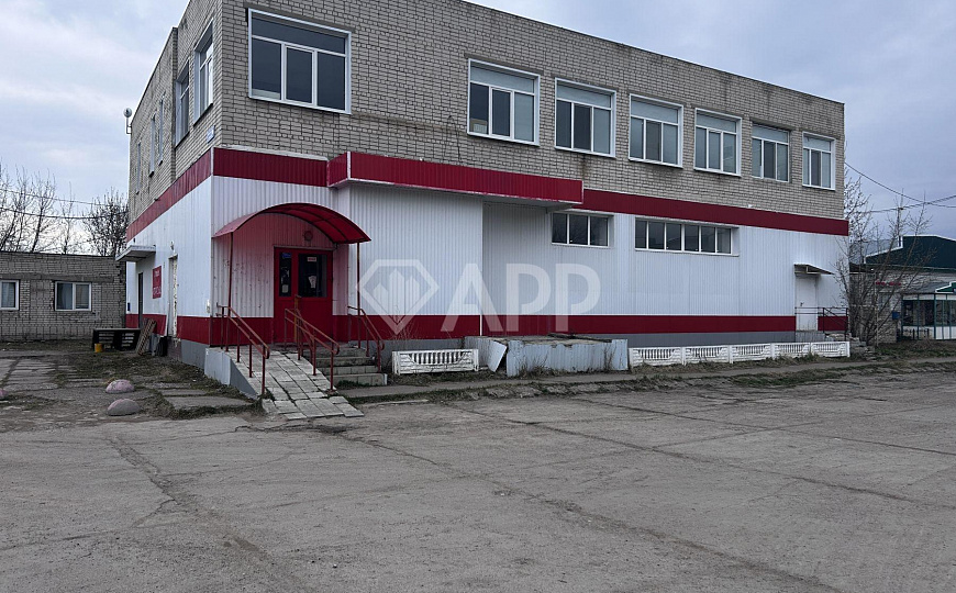 Помещение свободного назначения на первой линии трассы фото