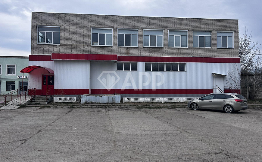 Помещение свободного назначения на первой линии трассы фото