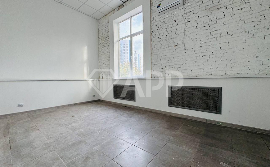 Мебелирован/евроремонт/парковка/двор/вид фото