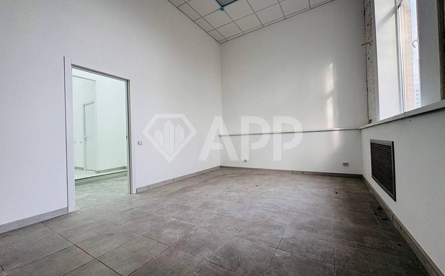 Мебелирован/евроремонт/парковка/двор/вид фото