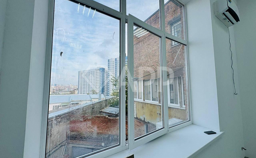 Мебелирован/евроремонт/парковка/двор/вид фото