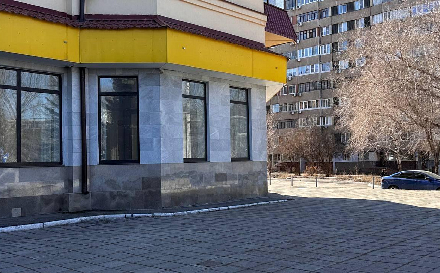 Помещение свободного назначения 458 кв.м. фото