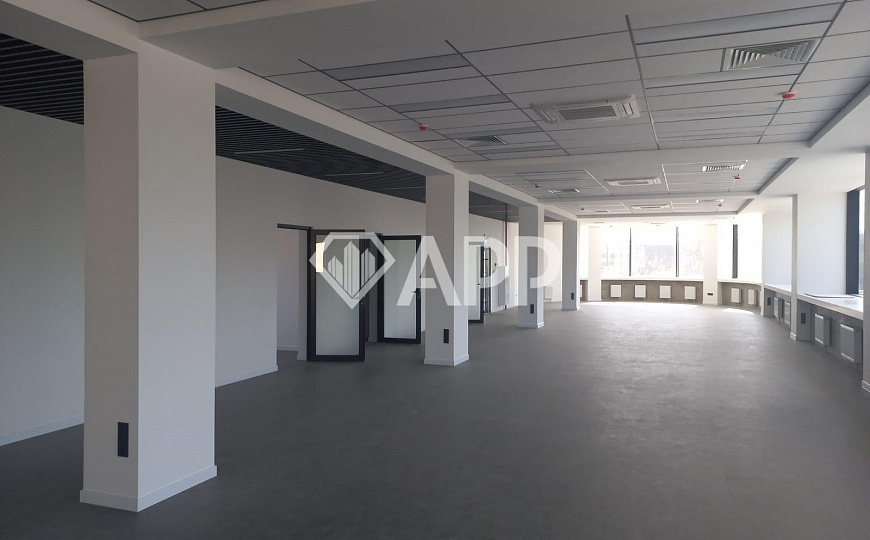 Сдам складское помещение, 1 381 м² фото