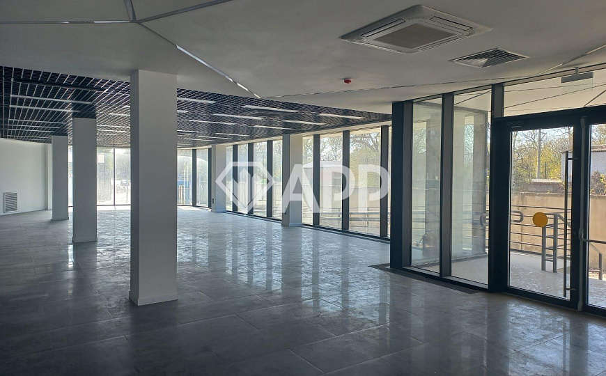 Сдам складское помещение, 1 381 м² фото