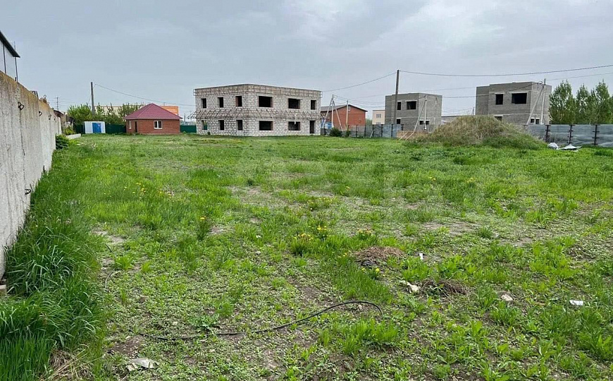 Здание под ресторан и земельный участок фото