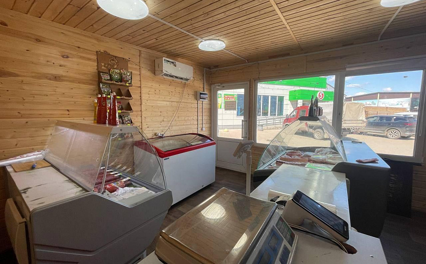 Продам торговое помещение 20м² с арендатором фото