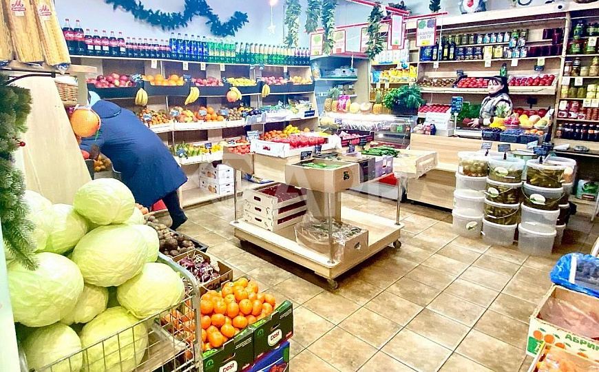 Торговая площадь в отдельном здании фото