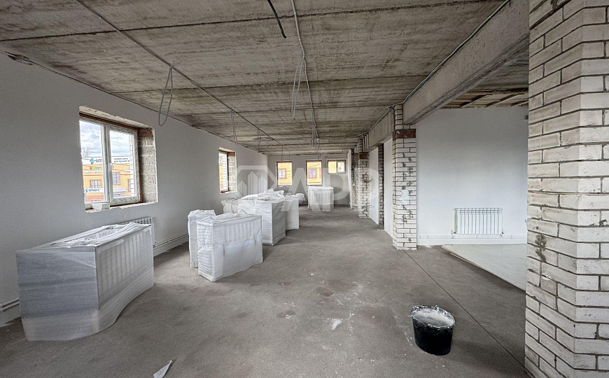 Продам здание (1112 м²) в Волжске фото