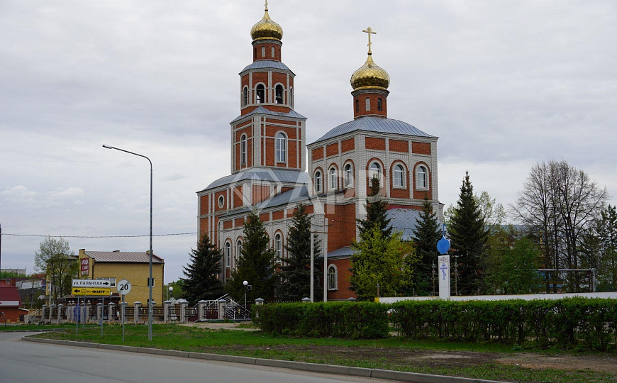 Продам здание (1112 м²) в Волжске фото