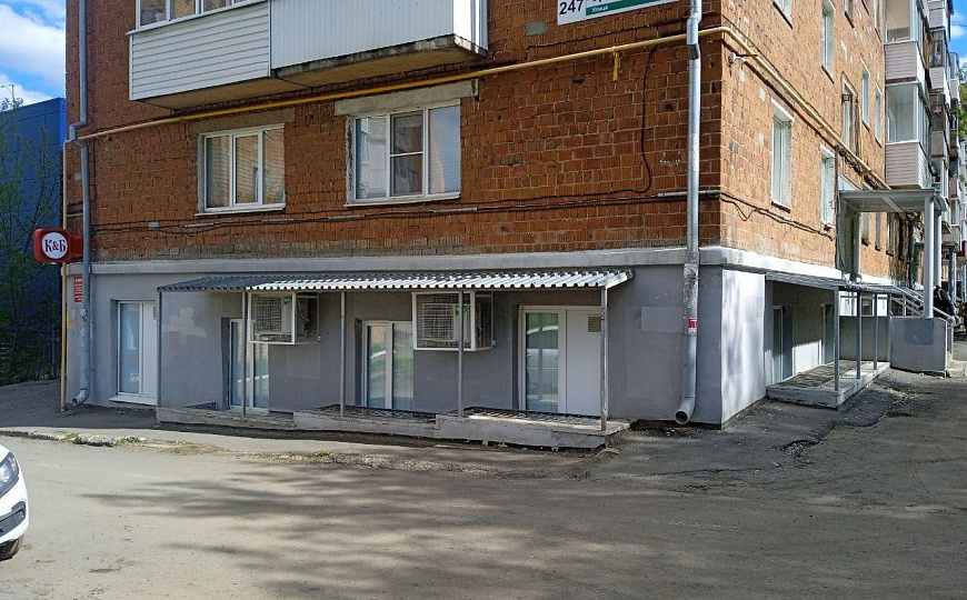 Помещение в центре фото