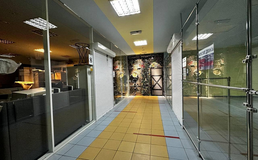 Продажа ТЦ «Юность» 6230 м2 на ул.Ленинградской фото