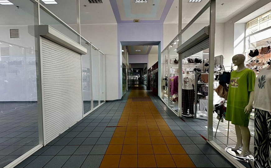 Продажа ТЦ «Юность» 6230 м2 на ул.Ленинградской фото