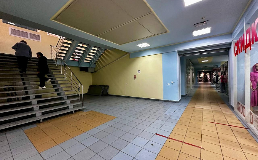 Продажа ТЦ «Юность» 6230 м2 на ул.Ленинградской фото