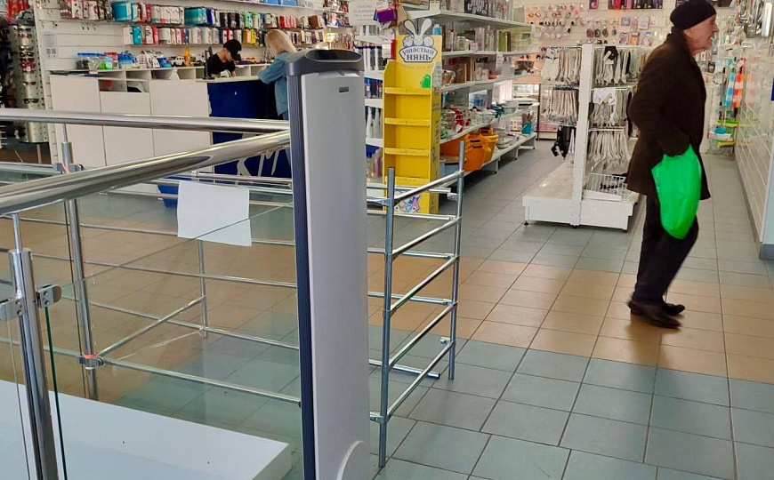 Продажа ТЦ «Юность» 6230 м2 на ул.Ленинградской фото