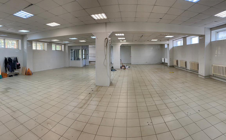 Сдам торговое помещение, 299,7 м² фото