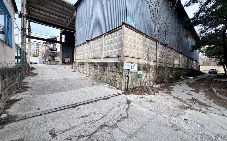 Продам складское помещение, 1 298 м² фото