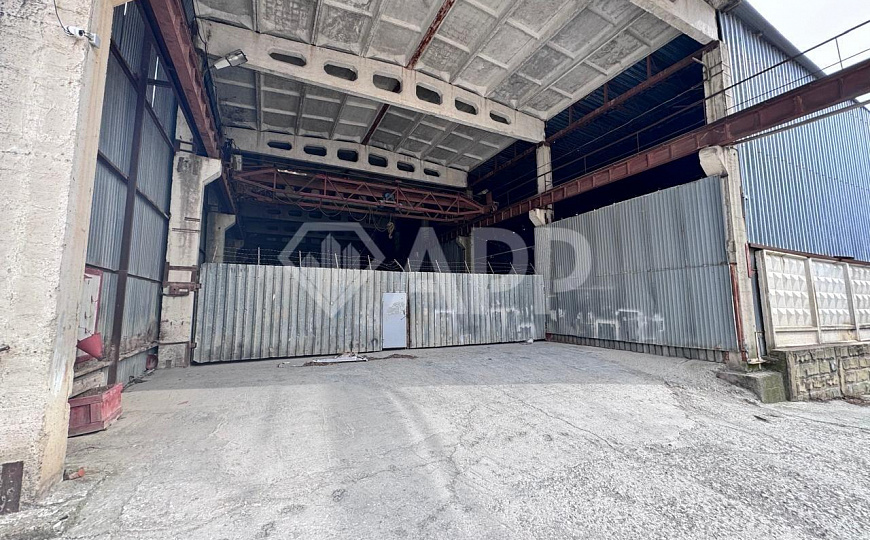 Продам складское помещение, 1 298 м² фото