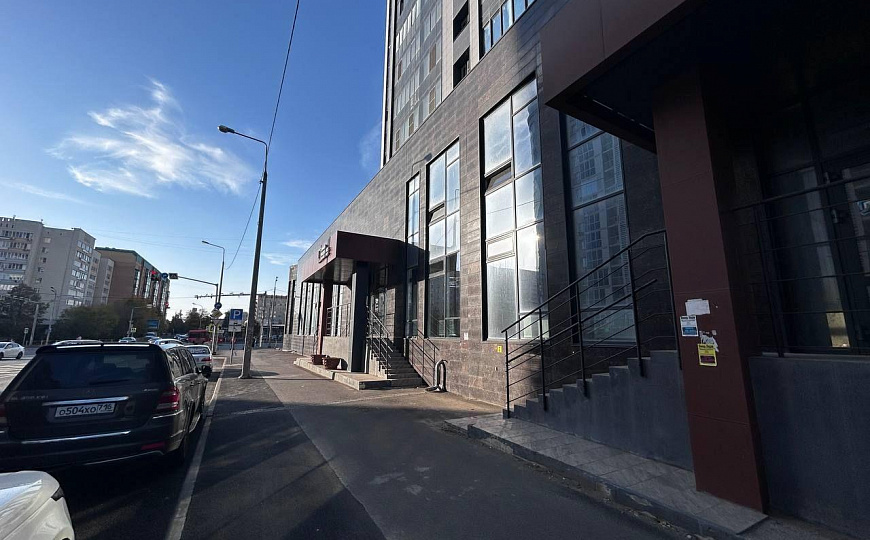 Продам офис в центре города фото