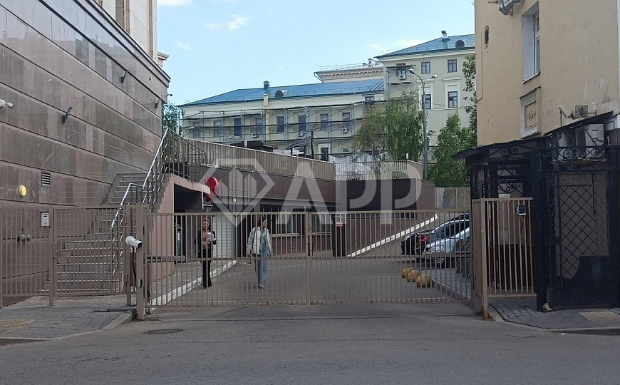 Помещение свободного назначения рядом с Кремлём фото