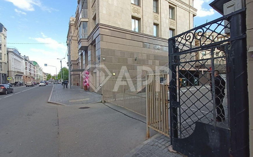 Помещение свободного назначения рядом с Кремлём фото