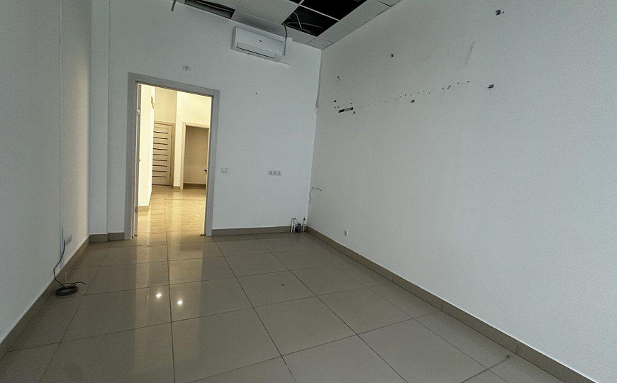Сдаются помещения свободного назначения  227 м² фото