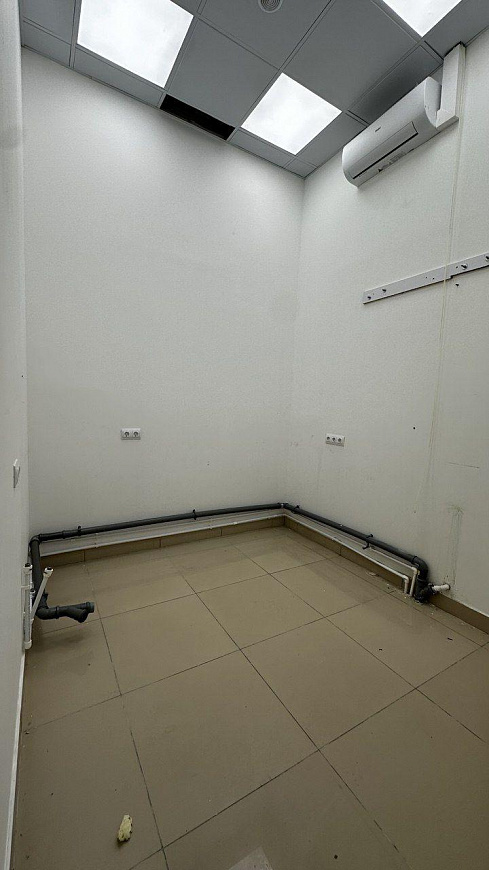 Сдаются помещения свободного назначения  227 м² фото