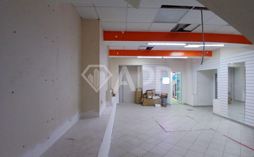 Сдам торговое помещение, 27,7 м² фото