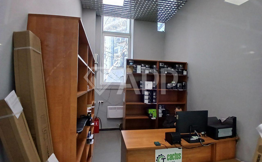 Аренда торгового помещения в легендарном ТЦ Корабль фото