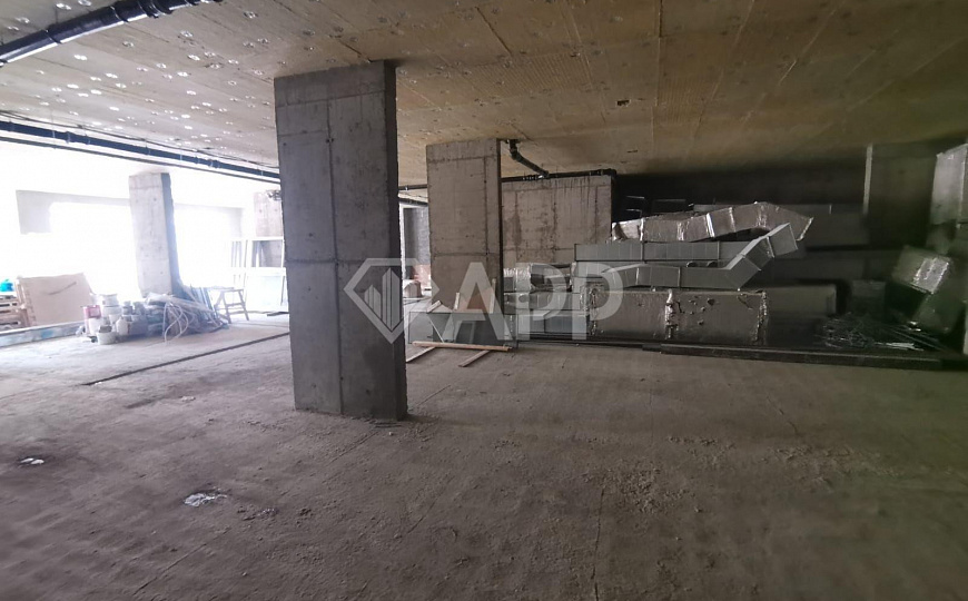 Сдам торговое помещение, 329,2 м² фото