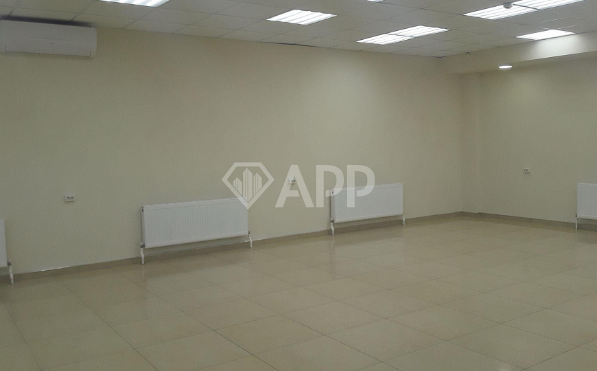 Сдам торговое помещение общей площадью 202 м² в цокольном этаже  фото