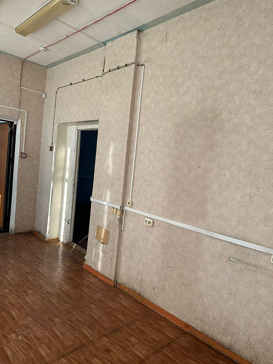 Сдаются помещения 76,2 м² и 63 м²  фото